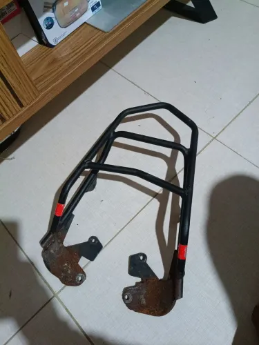 suporte de baú givi 160