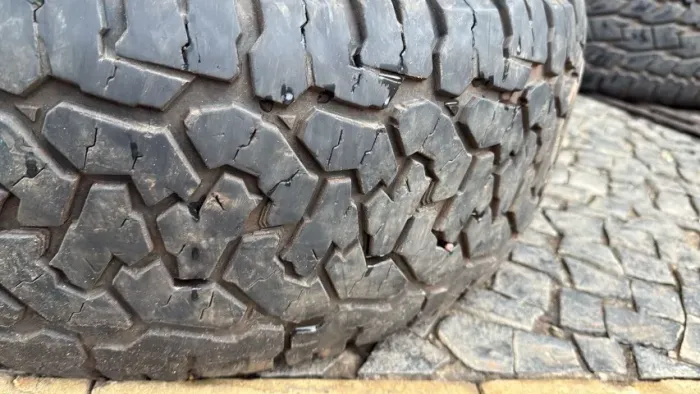 Pneu 265/70/16 Roadcruza  80 % Vid