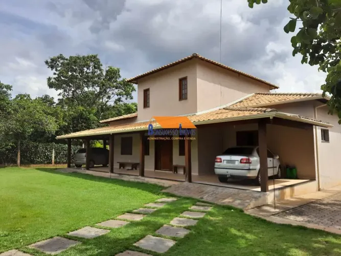 Casa comercial de 4 quartos no bairro Cond. Villa Monte Verde