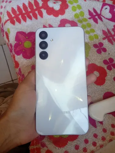 vende-se esse celular A16