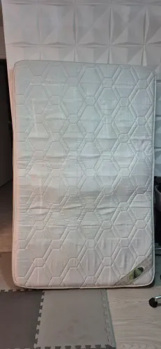 Colchão viuvo, solteirão
