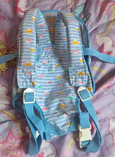 Canguru de bebê azul