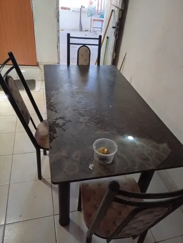 Mesa grande de mármore