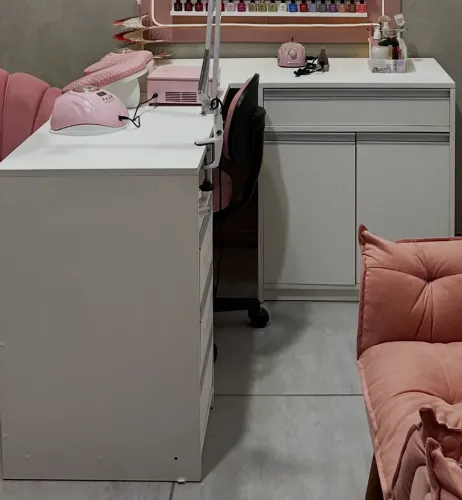 Mesa manicure
