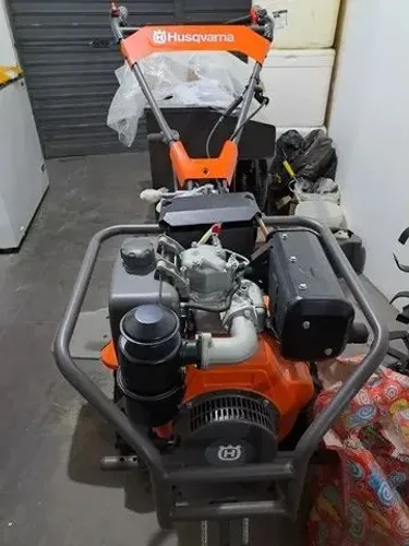 Microtrator huskvarnea