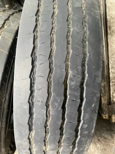 Pneu 235/75/17,5 ACELLO E DELIVERY