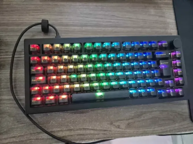 TECLADO AKKO CLEAR BLACK MODELO 5075S ABNT2 PRETO SWITCH CREAM YELLOW V3 PRO
