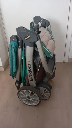 Carrinho de bebê da Chicco bravo