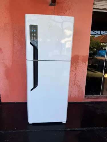 Geladeira semi nova dou garantia entrego hoje barato