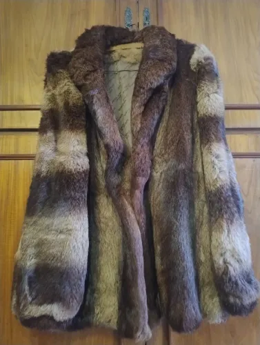 Vende-se casaco de pele