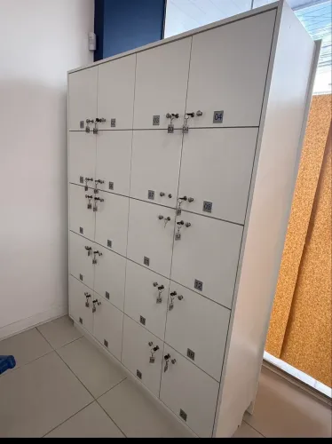 Armário guarda volume