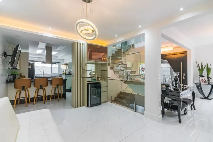 Casa à venda no Horto Florestal com 4 dormitórios