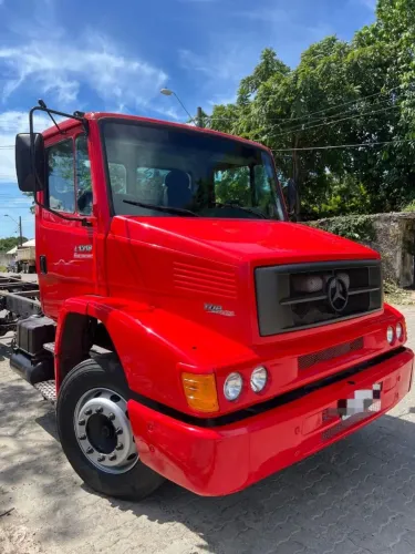 Mercedes - Bens L 1318 Eletrônica Extra