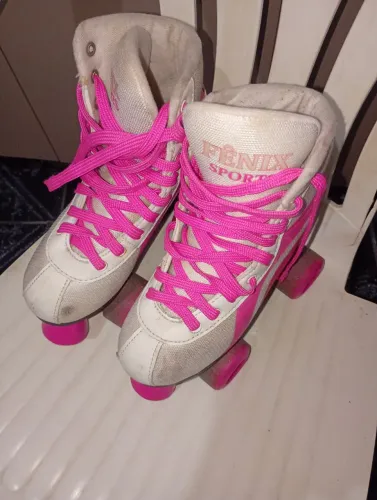 Patins feminino fênix esportes. Tamanho 34-35
