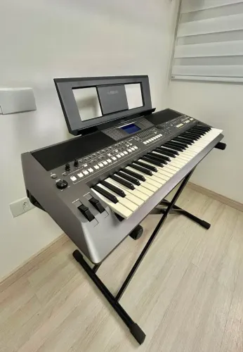 PSR-S670 YAMAHA