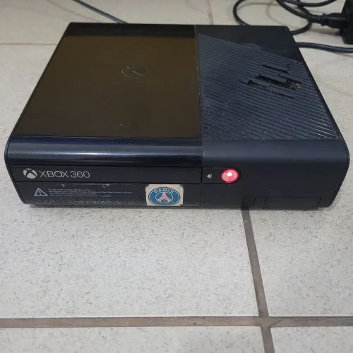Xbox 360 E Model 1538 NÃO FUNCIONA