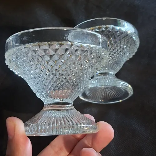 2 Antiga Taça Francesa Vintage Bombonier em Vidro Grosso Bico de Jaca Novas Sobremesa