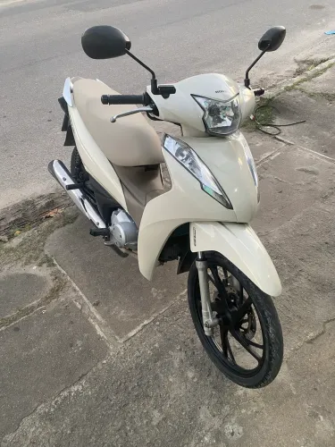 Biz 125 ano 2021