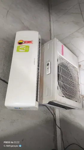 Vende - se Central de Ar de 12.000 BTUs - Gás 410 - 220v Convencional