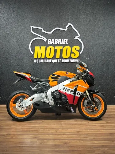 HONDA CBR 1000 RR REPSOL - 2011