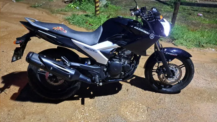 Moto Yamaha Fazer 