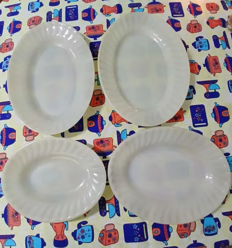 Tigelas antigas salada