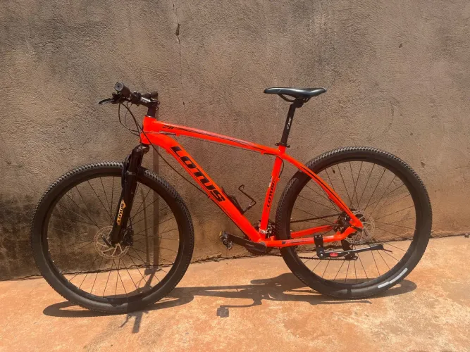 Bicicleta Lotus aro 29 e quadro 19
