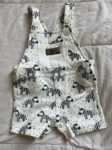 Macacão zebra 