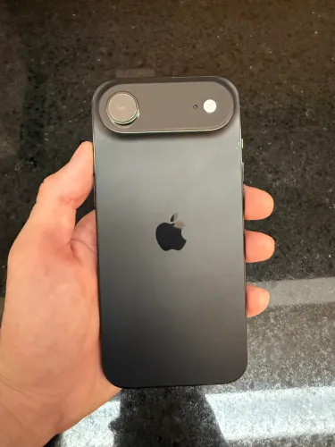 IPHONE 17 Air - 128 GB