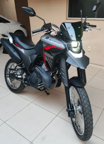 XTZ 250 LANDER