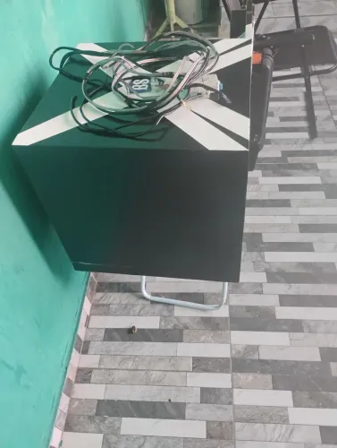 Vendo som tipo paredão