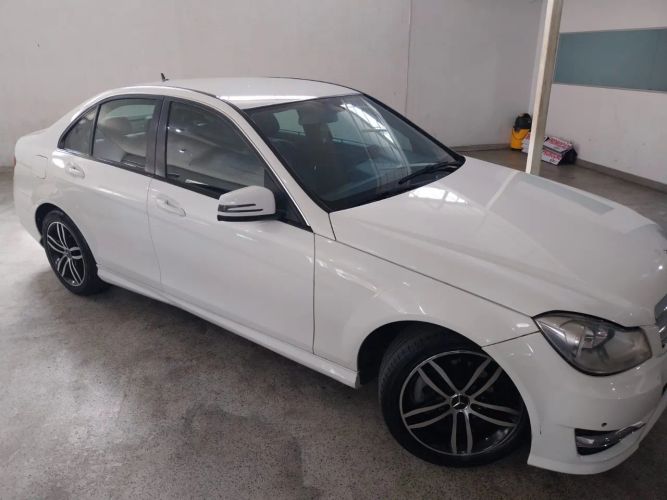 Imagem de Mercedes-Benz C-180 CGI Sport 1.6 TB 16V 156cv Aut. 2013