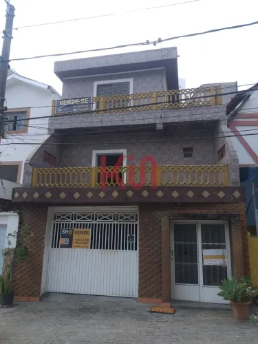 SOBRADO DE LUXO NO CAMBUCI: 4 quartos, 2 suítes, 2 salas, 4 banheiros, 1 vaga de garagem -