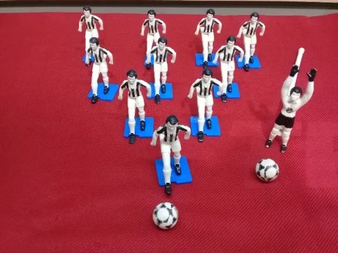 Time de jogadores de brinquedo antigo Glaslit fabricado nos anos 80