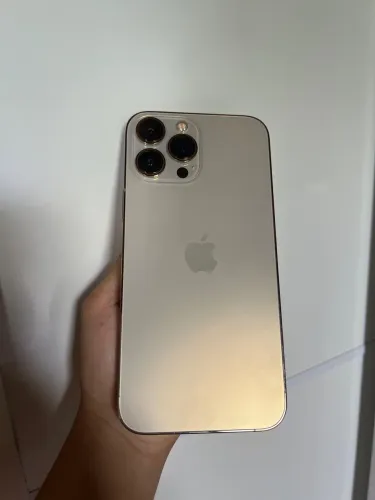 Vendo um iPhone 13 Pro Max