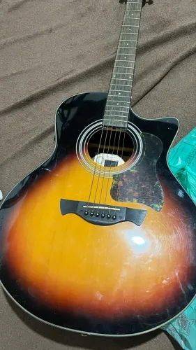 Violão em perfeito funcionamento