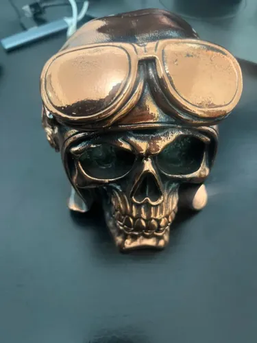 Caveira Decorativa Aviador em Resina - Estilo Vintage/Cobre