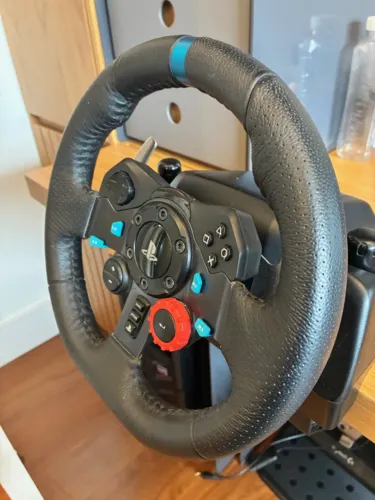 Volante Logitech G29 (Compatibilidade PC e PS)