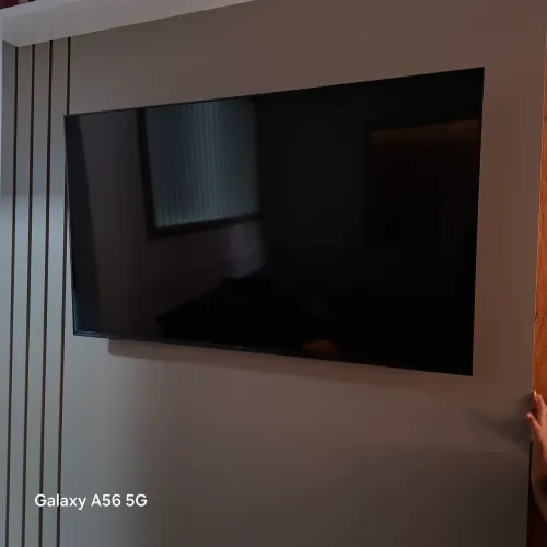 Vendo TV para retirada de peças 