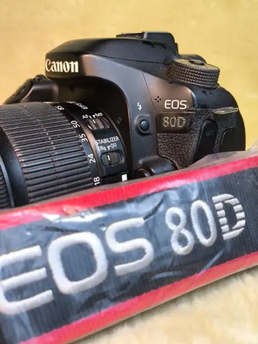 Canon 80d kit lente 18 55