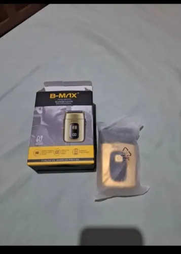 Vendo um aparelho de barbear profissional 