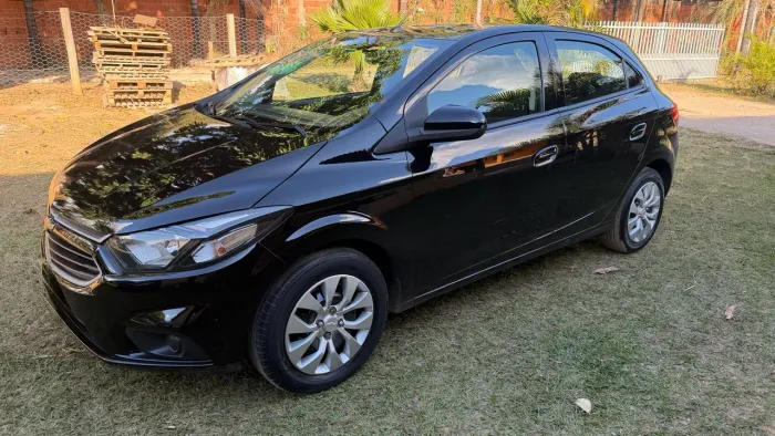 Chevrolet Onix Hatch LT 1.0 8V Flex Mec. 4P 2018
