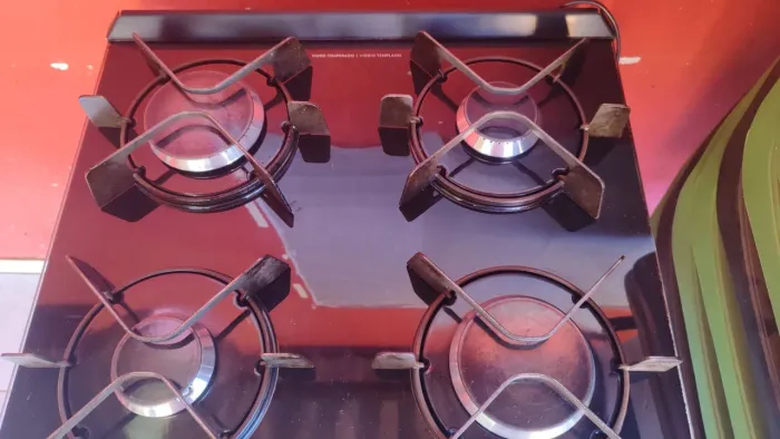 ? Fogão? Fogão 4 bocas Electrolux com mesa de vidro - ótimo estado ?