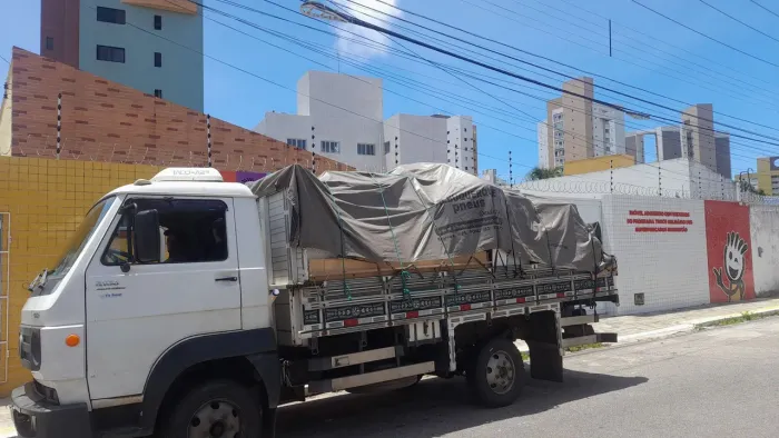 Frete caminhão aberto