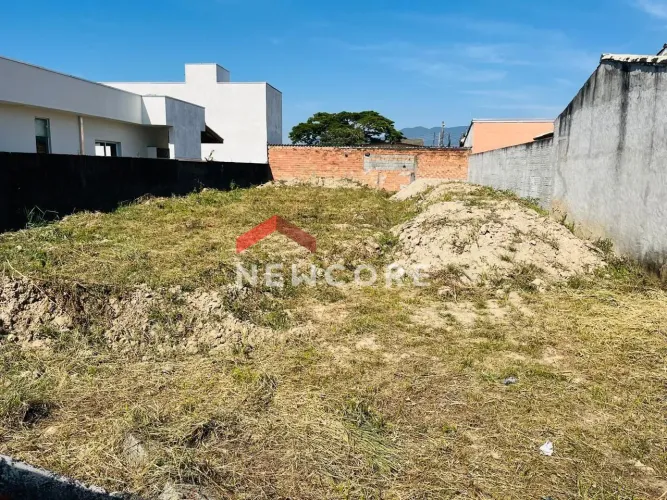 Lote em Rua Cândida dos Prazeres de Moura - Pontal de Santa Marina - Caraguatatuba/SP