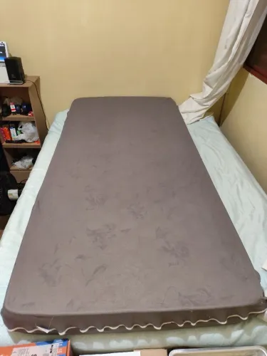 Colchão solteiro com capa