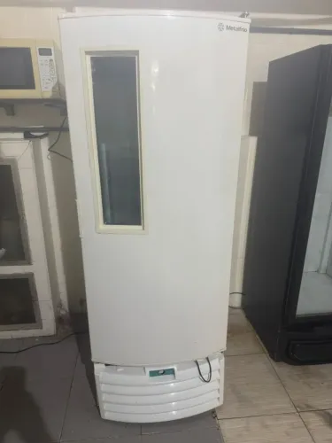 FREEZER VERTICAL METALFRIO - 220V