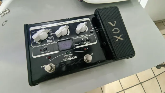 Pedaleira Vox StompLab 2G
