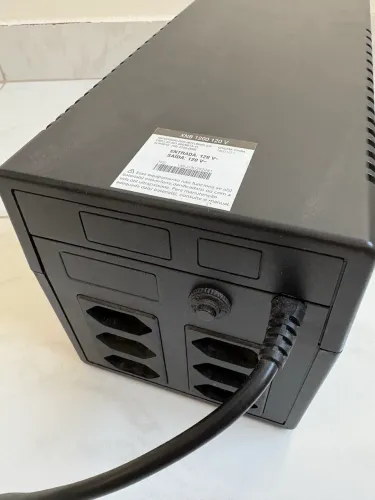 Nobreak Intelbras 1200VA - Para Peças ou Trocar Bateria