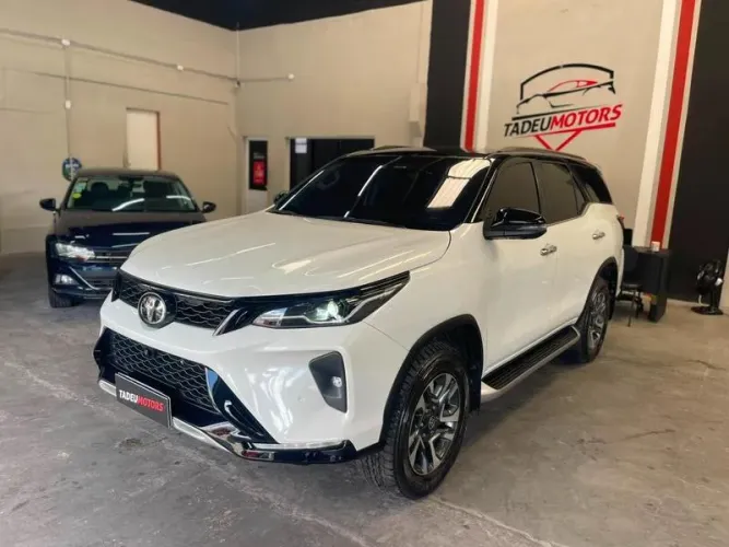 Toyota Hilux 4X2 2.4 Diesel 2024